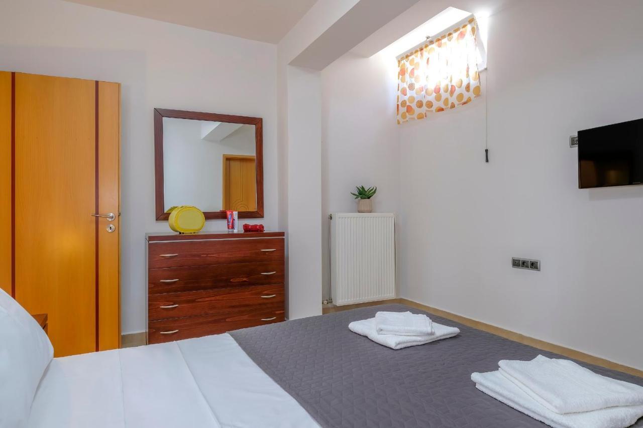 Bay View Apartment La Canea Esterno foto