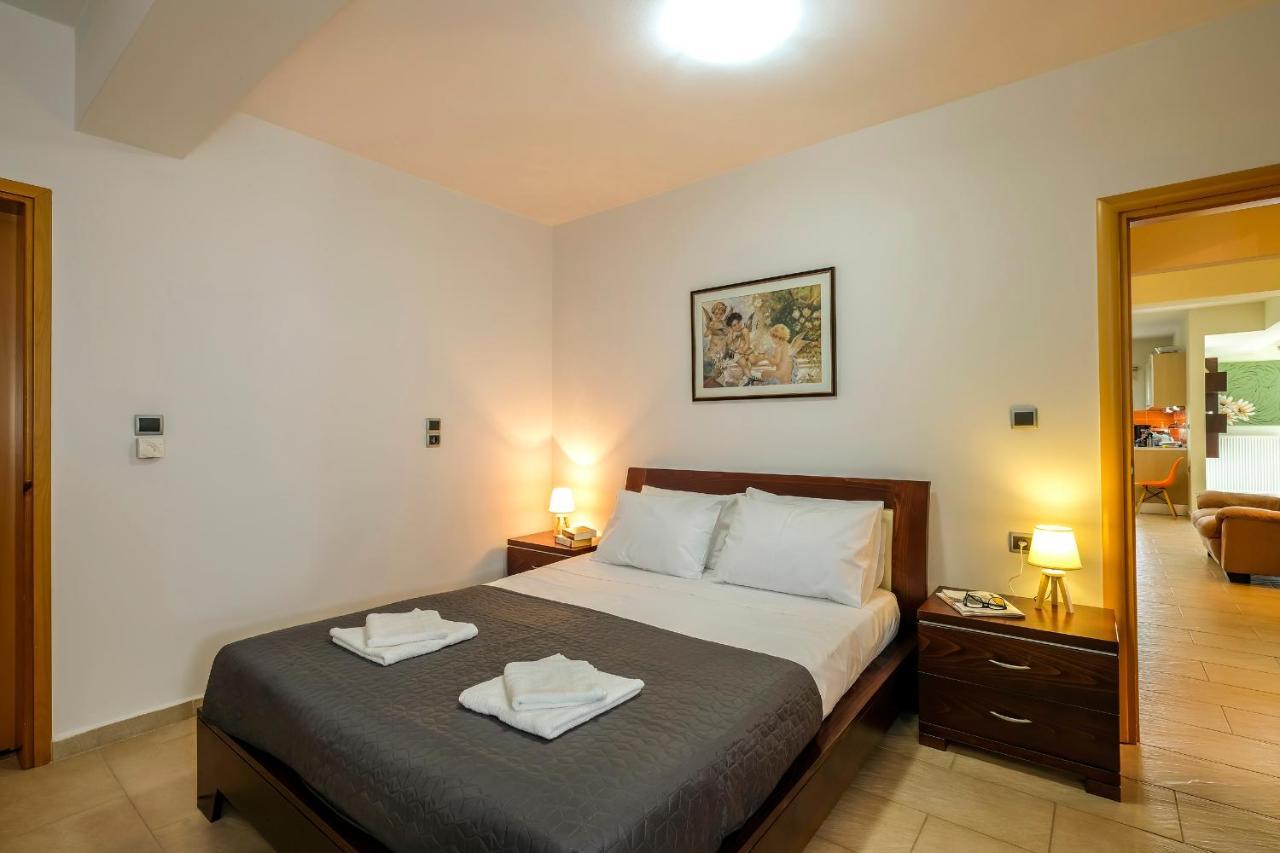 Bay View Apartment La Canea Esterno foto